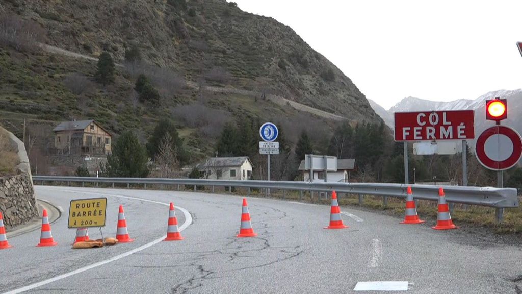 La fille de l'organisateur du voyage en Andorre souligne un problème au niveau du levier de vitesses et des freins du bus