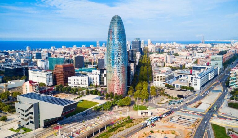 Les États-Unis rééditent un avertissement de voyage de « niveau 2 » pour l'Espagne avant 2025