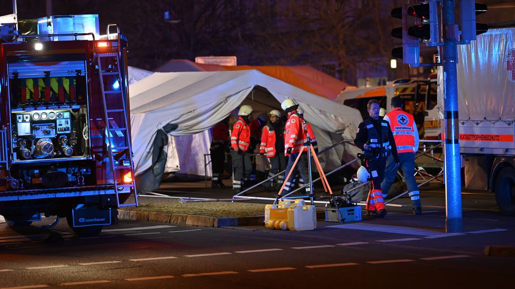 Deux personnes sont mortes, dont un enfant, dans un accident de voiture survenu au marché de Noël de Magdebourg, en Allemagne.