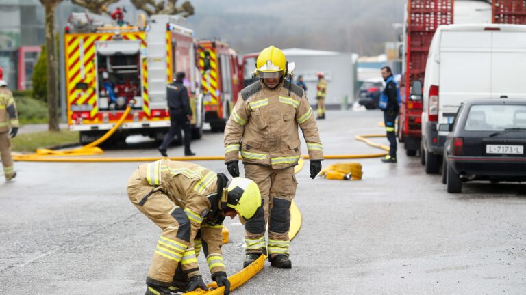 Un couple et leur bébé grièvement blessés après l'incendie de leur maison à Pontevedra