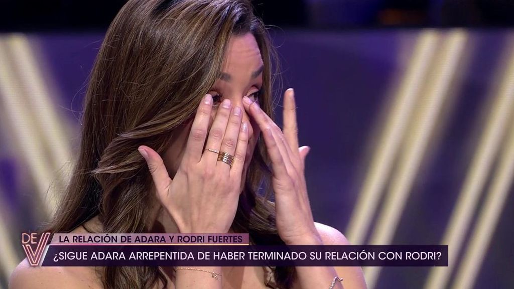 Adara devient émue en parlant de Rodri