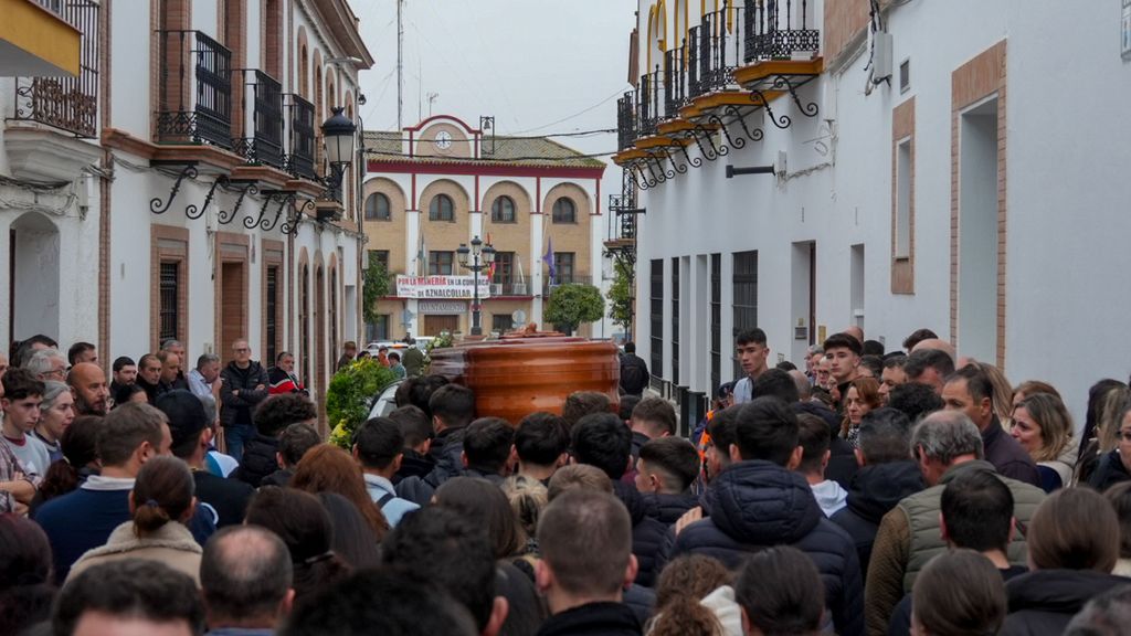 Funérailles d'Aarón, le garçon assassiné à Séville