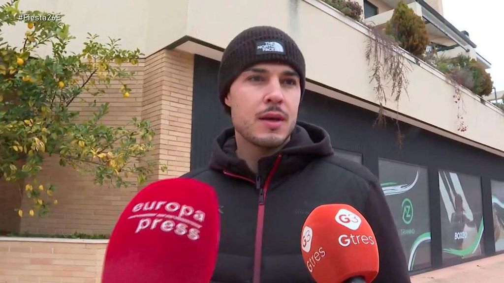 Carlo Costanzia répond aux paparazzi qui l'accuse d'avoir jeté des œufs 2025 Top Videos 465