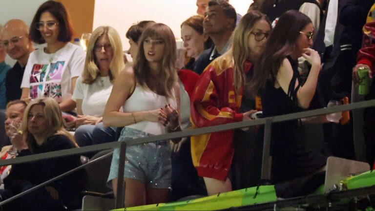 Taylor Swift, hué par le public du Super Bowl et découragé par la défaite des Chiefs