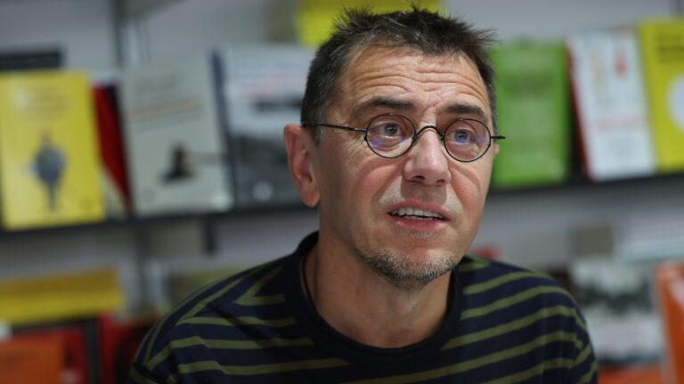 Monedero demande un congé de travail en tant que professeur UCM