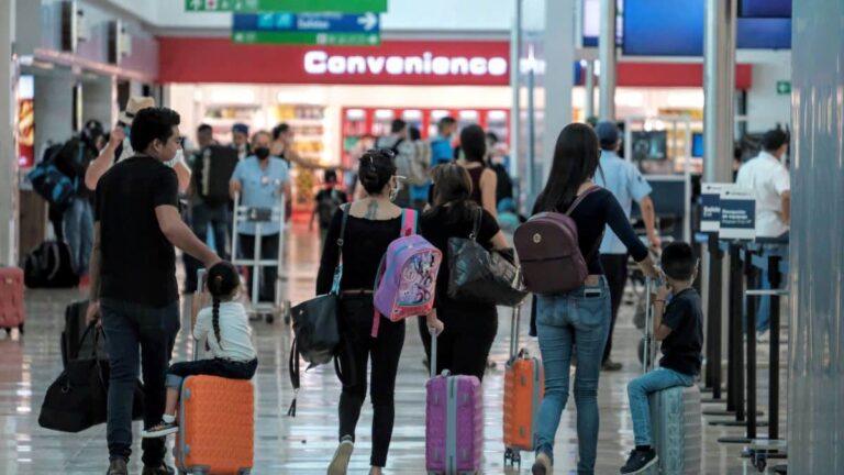 L'aéroport de Cancun stimule l'expérience touristique avec une nouvelle formation sur les douanes