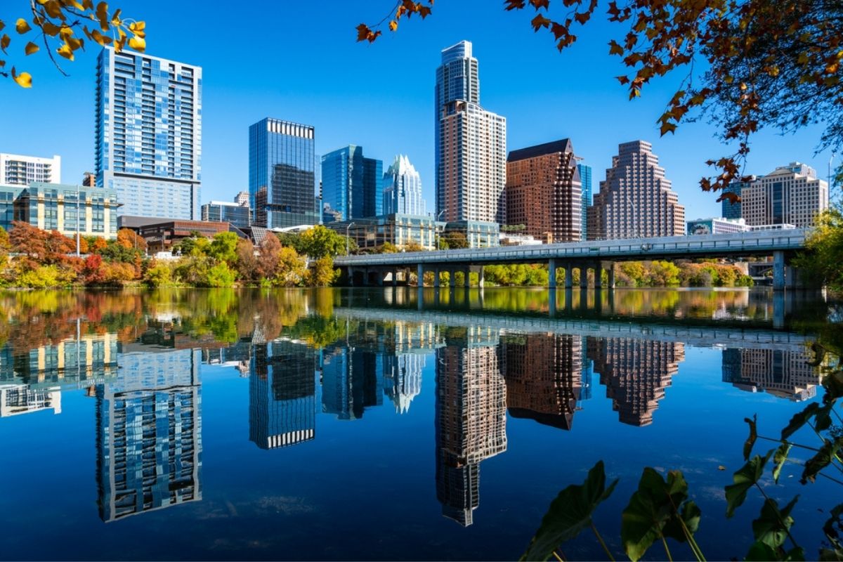 Austin City and River View en avril