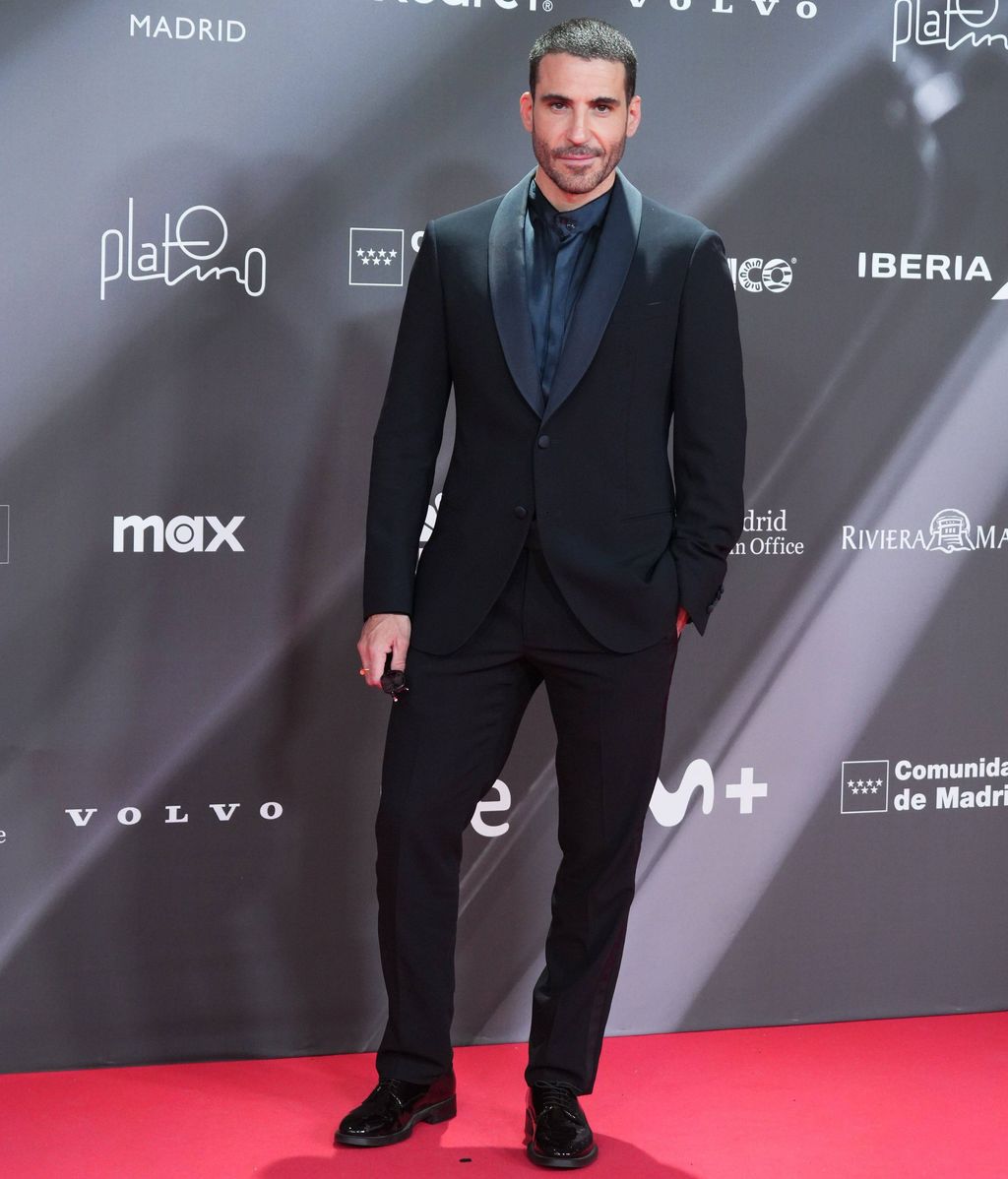 Miguel Ángel Silvestre aux 2025 Platinum Awards