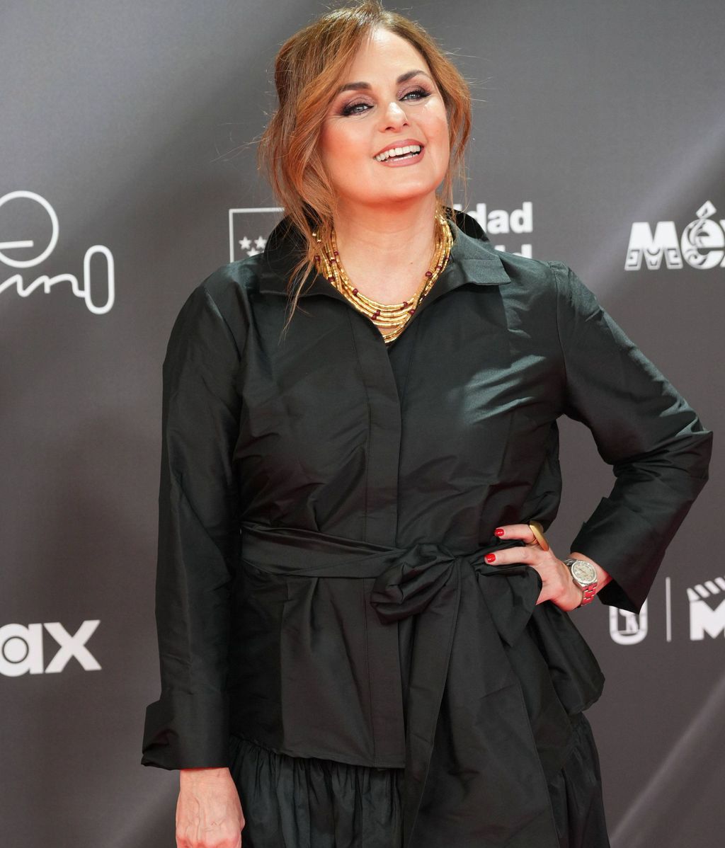 Carmen Morales sur le tapis rouge du Platinum Awards 2025