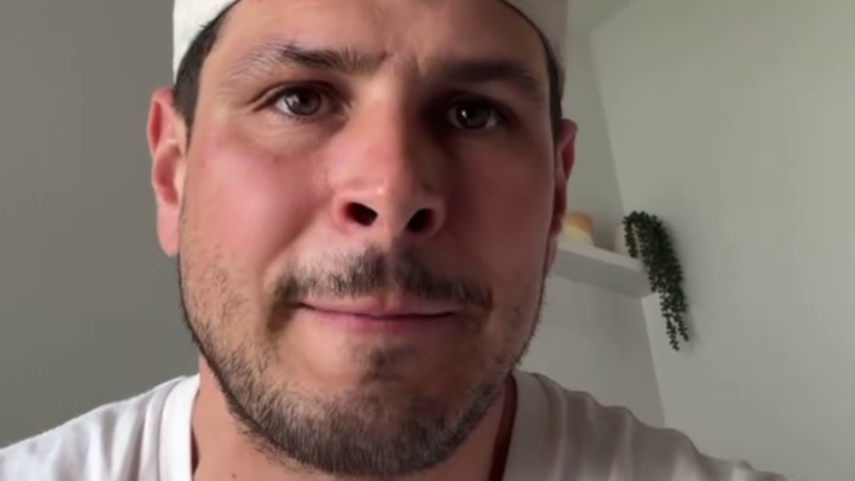 Alejandro Nieto écrit un message déchirant après avoir rompu avec Tania Medina