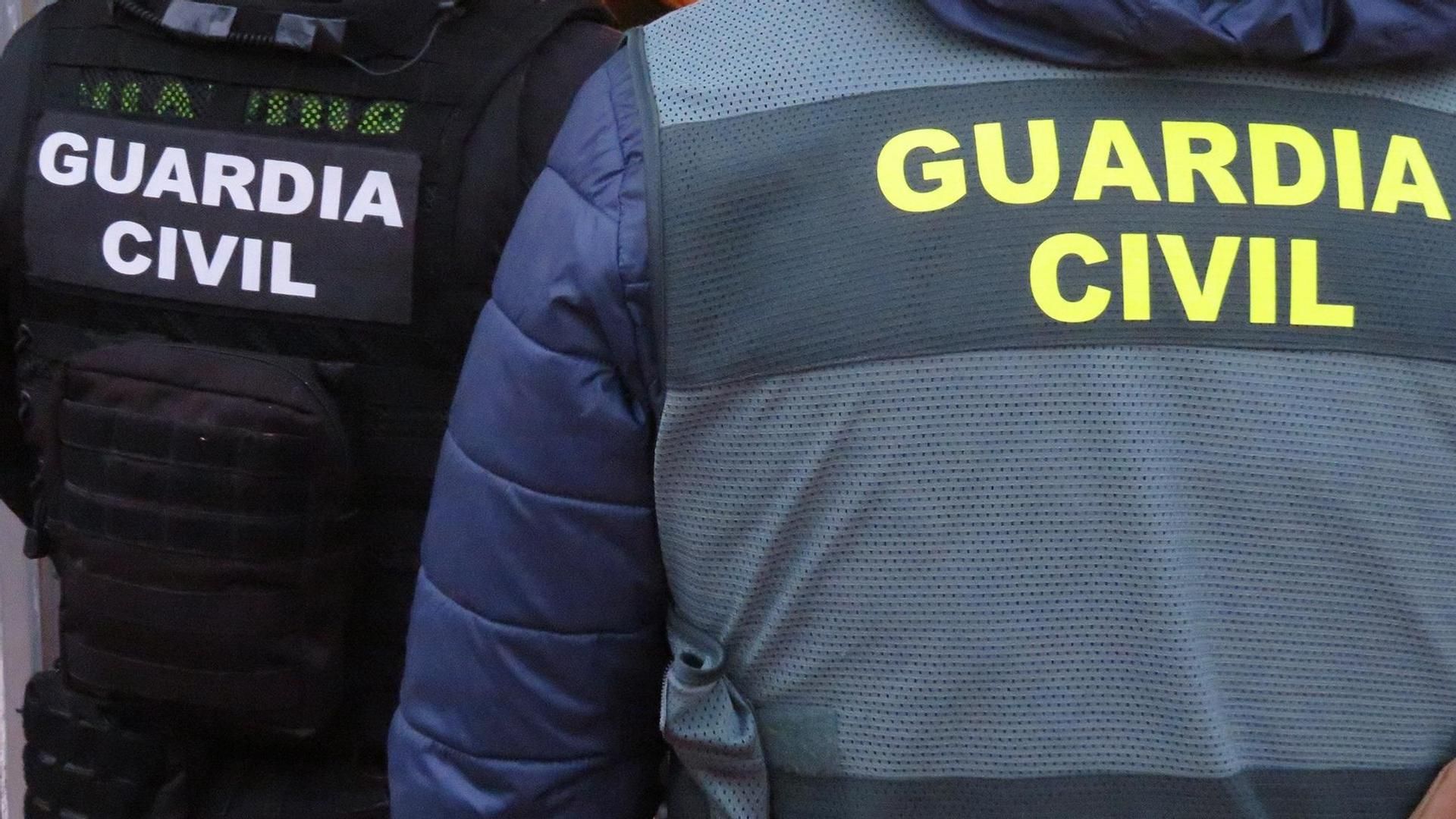 Imagen de archivo de dos agentes de la Guardia Civil