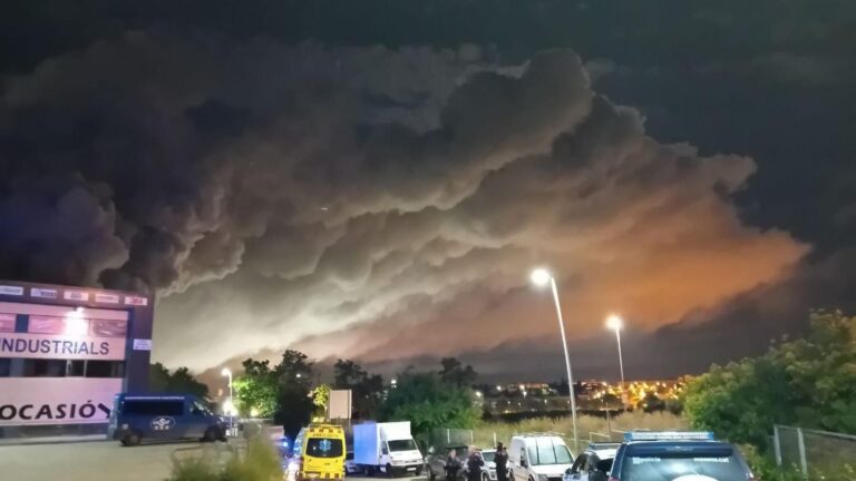 Nuage toxique à Vilanova i la geltrú