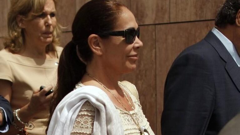 Isabel Pantoja se déplace à l'extérieur de l'Espagne pour deux raisons
