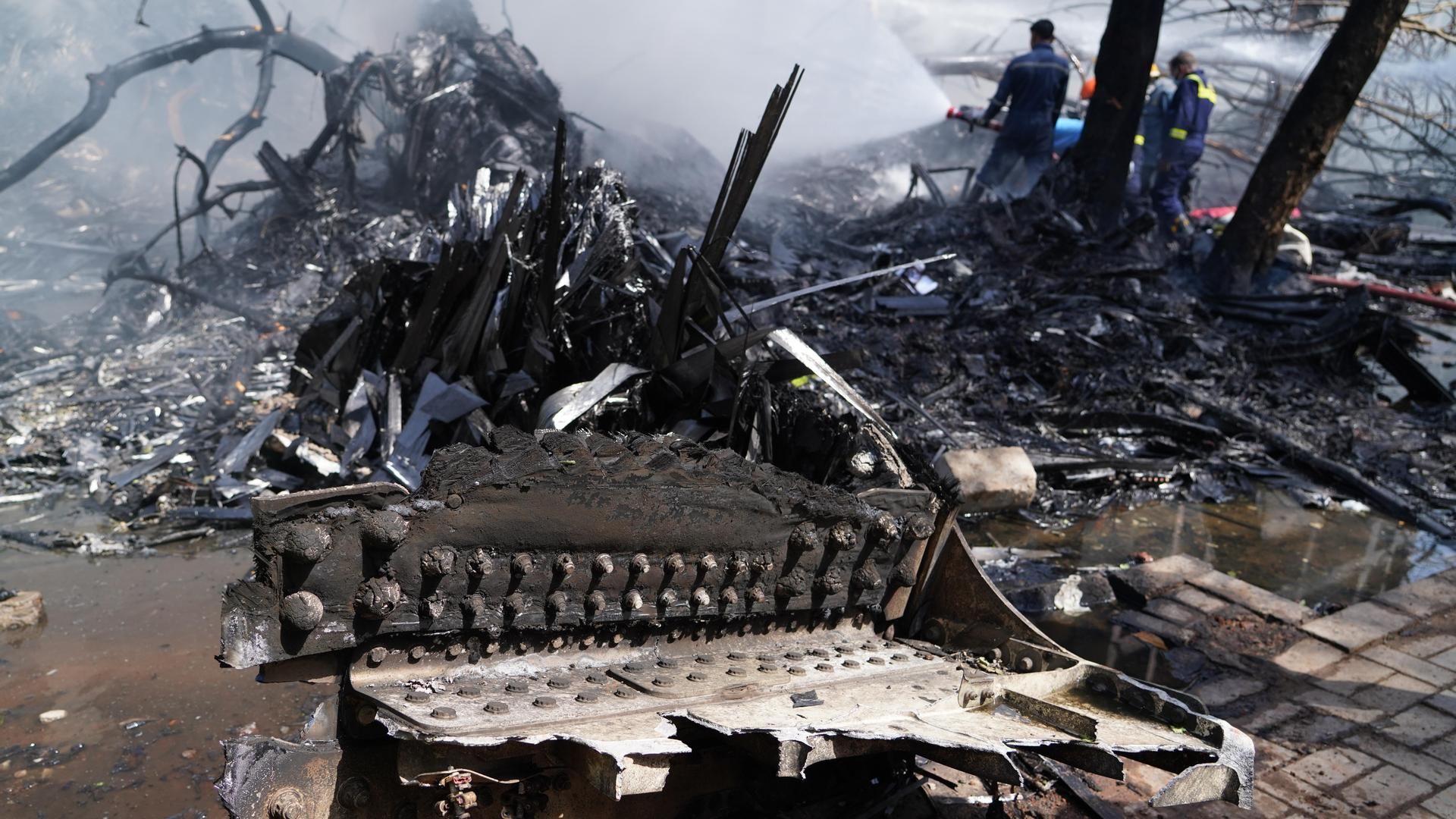 Encuentran a un superviviente del avión estrellado en India con 242 pasajeros: estaba sentado en su asiento