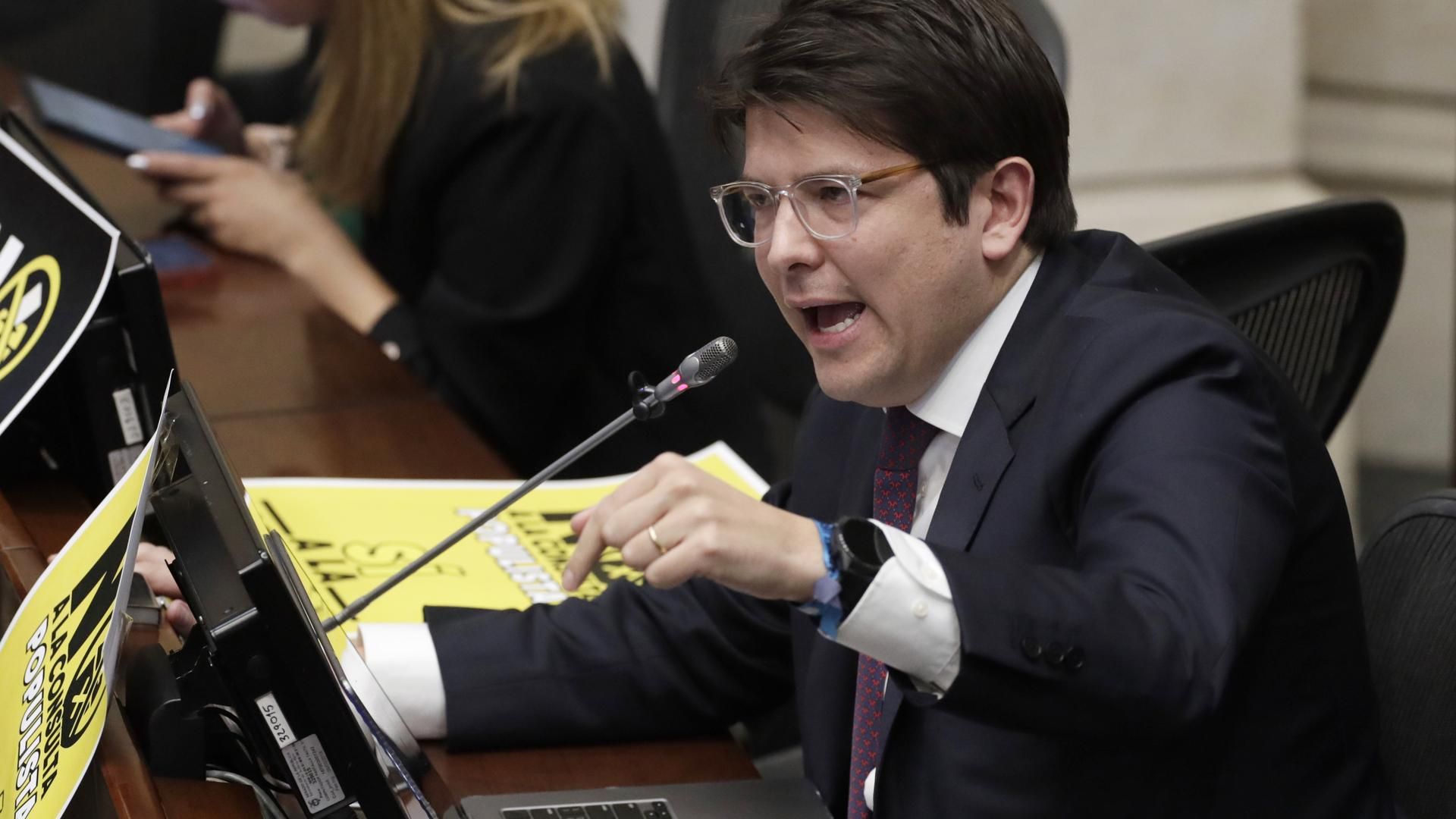 Ils se déclenchent contre le candidat à la présidentiel colombien Miguel Uribe dans un rassemblement à Bogotá: il est dans un état critique