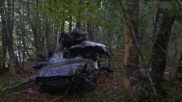 Deux personnes meurent lorsque leur voiture tombe dans une colline à Burgos