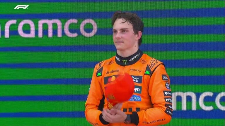 Fernando Alonso, neuvième et Carlos Sainz, Decimocuarto