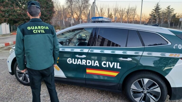 La fille décédée à une foire à Murcia était dans un lit élastique