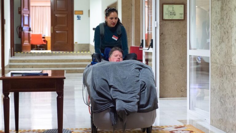 « Personne n'est exempté d'elle »