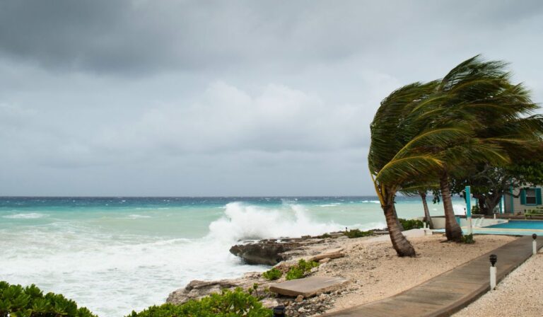 Les États-Unis ont levé un avis aux voyageurs pour la Jamaïque suite aux dégâts causés par l&rsquo;ouragan Melissa
