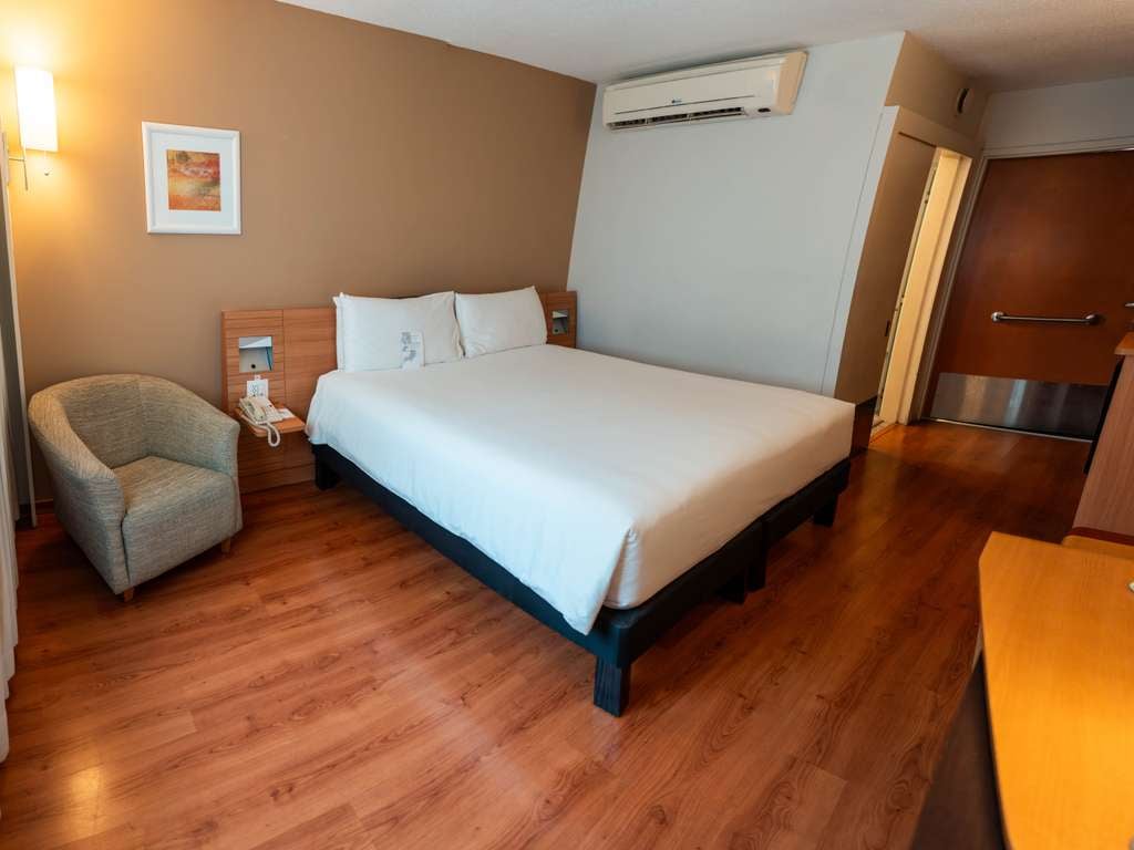 Novotel San Isidro Accor (7)