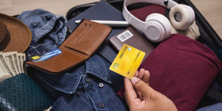 Les banques et les compagnies aériennes poursuivent leur bataille pour la fidélisation des consommateurs