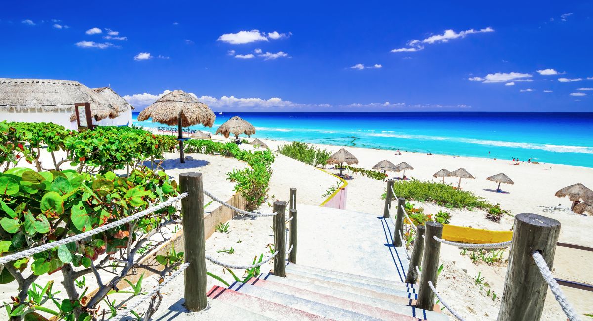 This Beach Paradise Tops Americans’ Thanksgiving Travel Lists Once Again