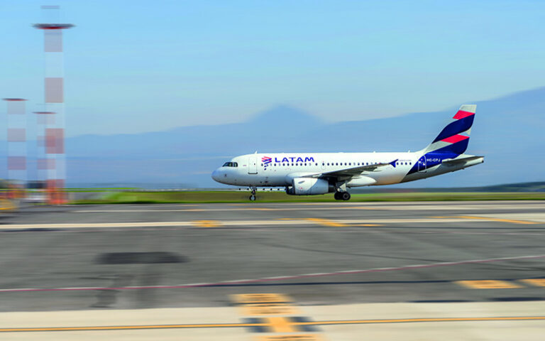 LATAM annule ses vols en raison d&rsquo;une grève des pilotes