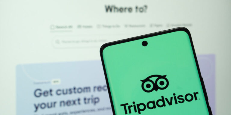 Tripadvisor confirme sa restructuration pour se concentrer sur les expériences