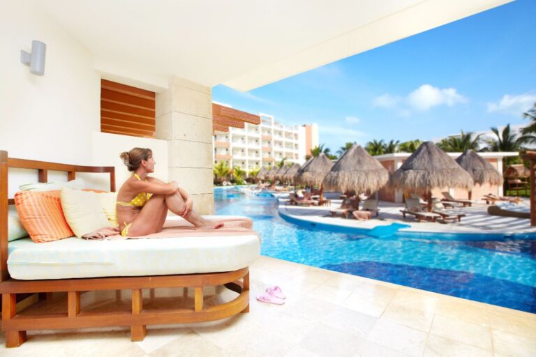 Les pourboires sont devenus plus chers à Cancún alors que les prix augmentent à l’hiver 2025-2026