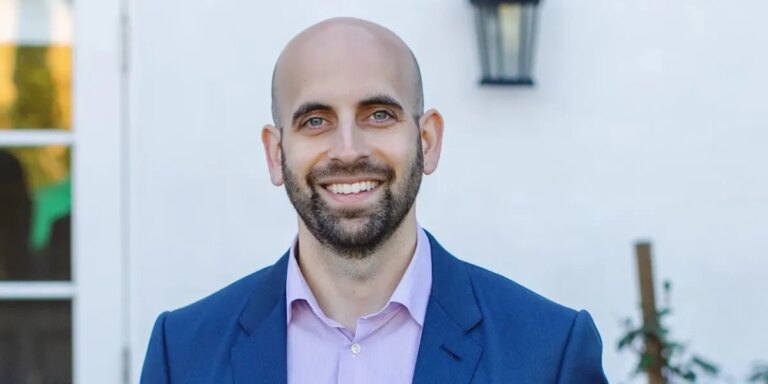 Airbnb nomme Ahmad Al-Dahle, ancien directeur de Meta, CTO