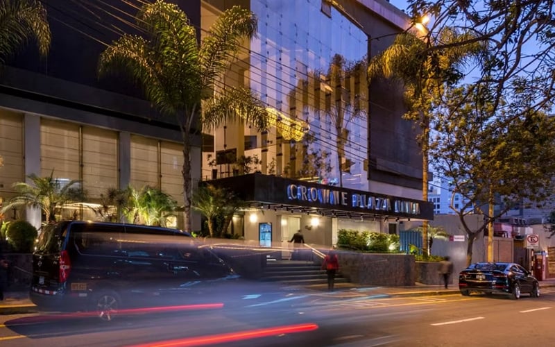 Hôtel Crowne Plaza, allié stratégique à Miraflores