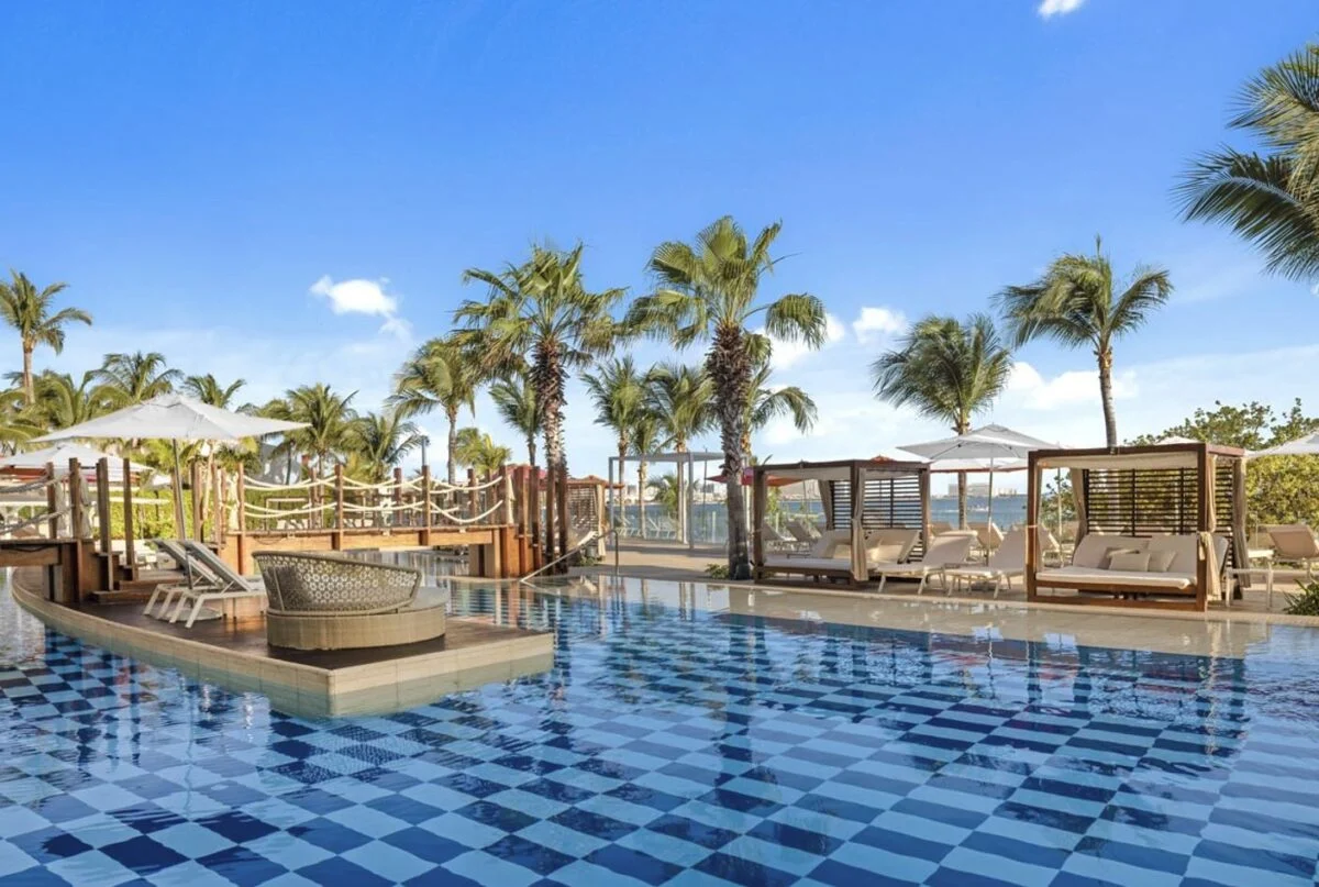 Amare-Cancun-Piscine