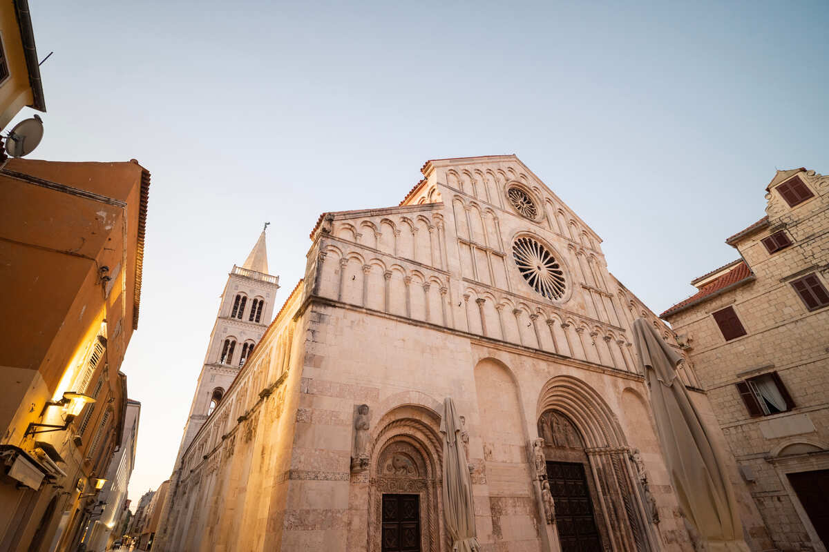 Dubrovnik gagne toujours en nombre total de passagers, mais ce hub alternatif qui accueille encore largement (du moins pour l'instant) les lignes européennes a les yeux rivés sur le prix :