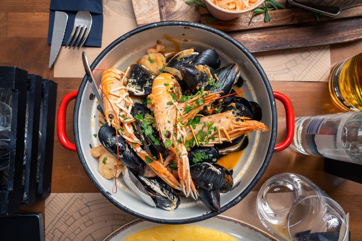 Fruits de mer servis en Croatie