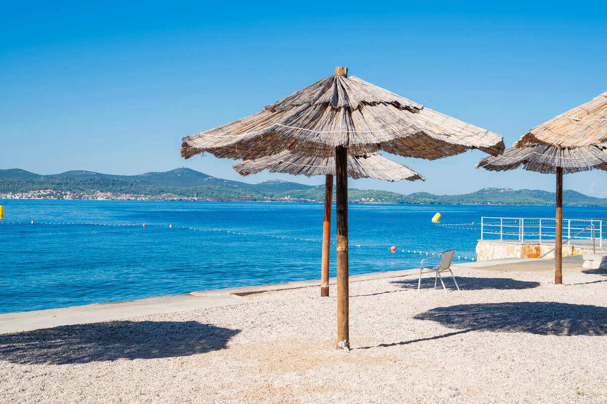 Plage de Kolovare à Zadar, Croatie