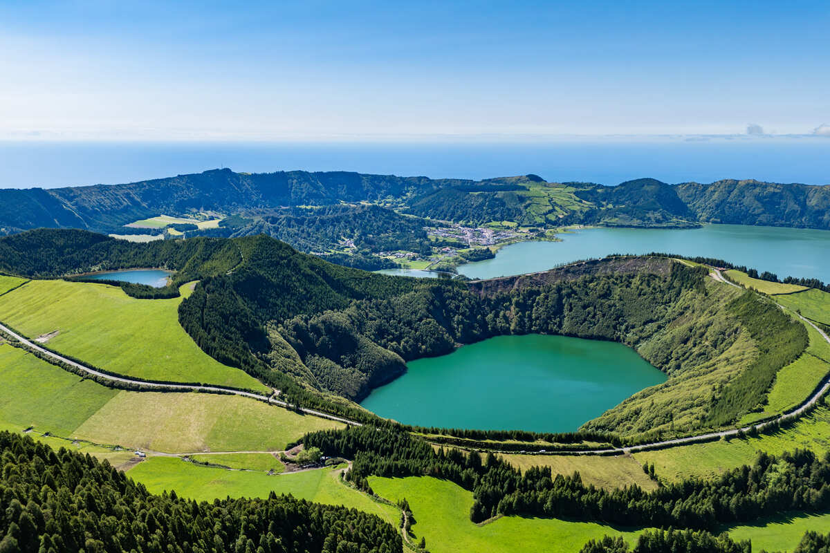 Vue aérienne de Sete Cidades, île de Sao Miguel, Açores, Portugal