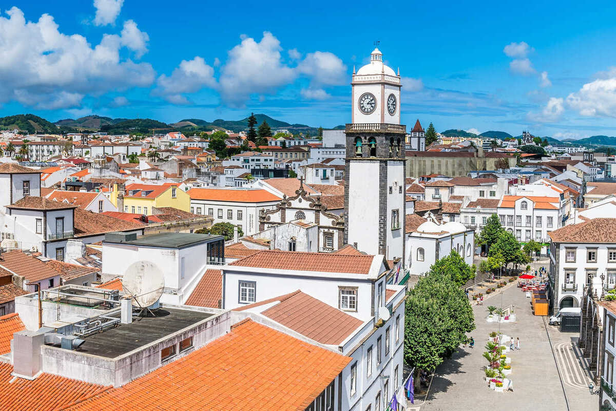 Vue panoramique du centre historique de Ponta Delgada, Açores, Portugal