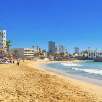 Les Américains peuvent voyager sans escale vers cette destination balnéaire du Mexique avec une vieille ville historique et des kilomètres de plages de sable doré