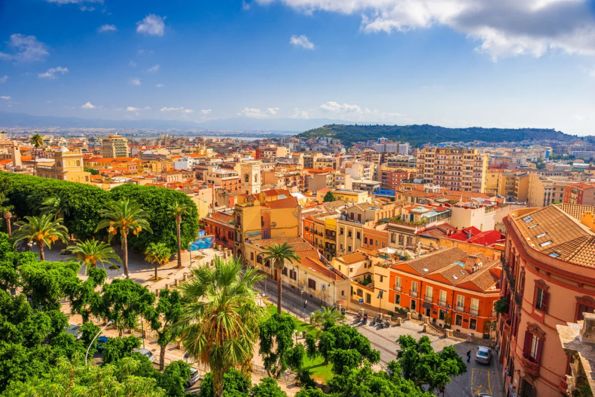 Cagliari, Sardaigne, Italie paysage urbain d'en haut le matin.