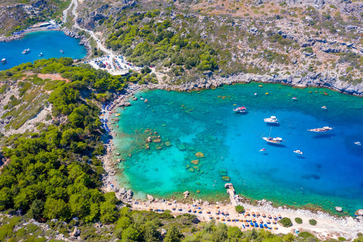 Vue aérienne de la baie Anthony Quinn à Rhodes
