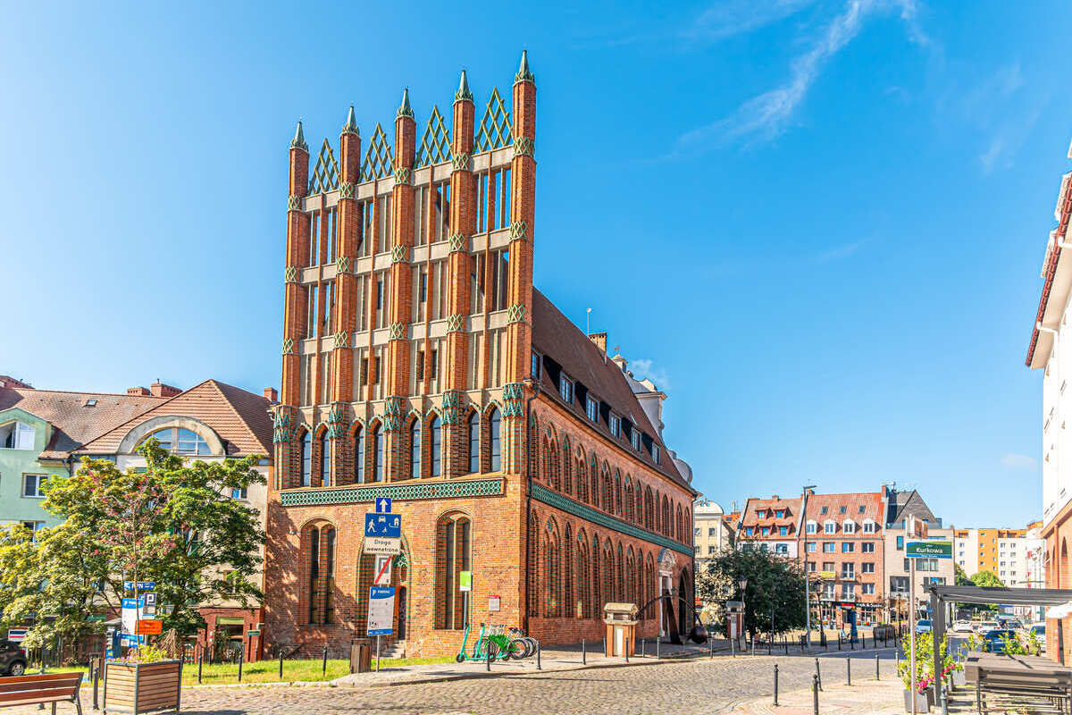 Église en brique rouge à Szczecin, Pologne