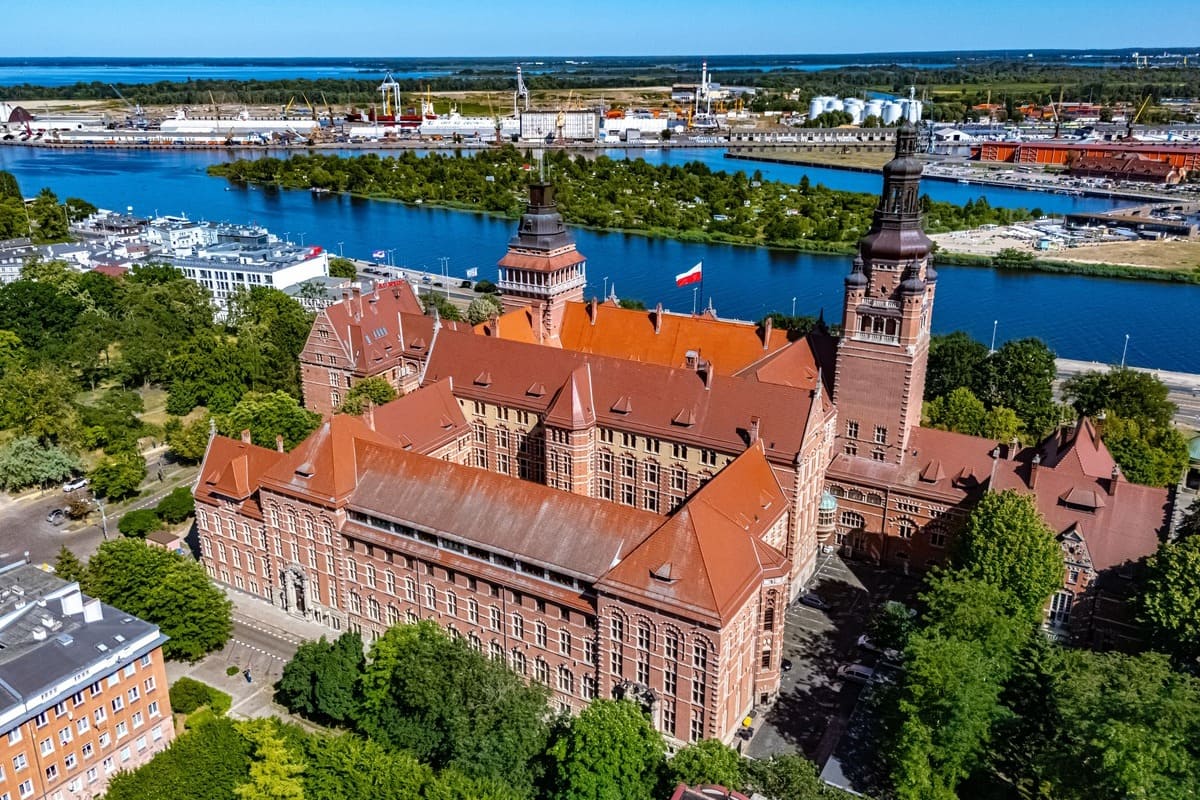 Vue aérienne d'un château à Szczecin, Pologne