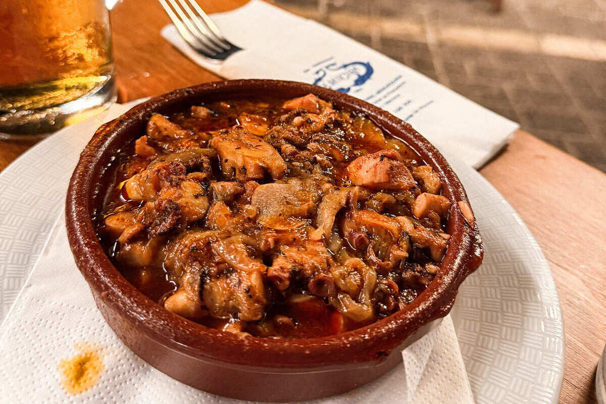 Ragoût de fruits de mer à Binibeca, Minorque, Espagne. Photo de Vinicius Costa