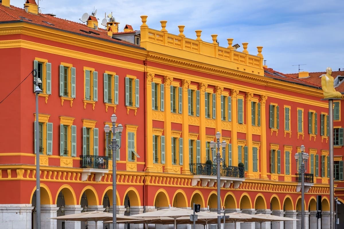 Charmante place à Nice, France