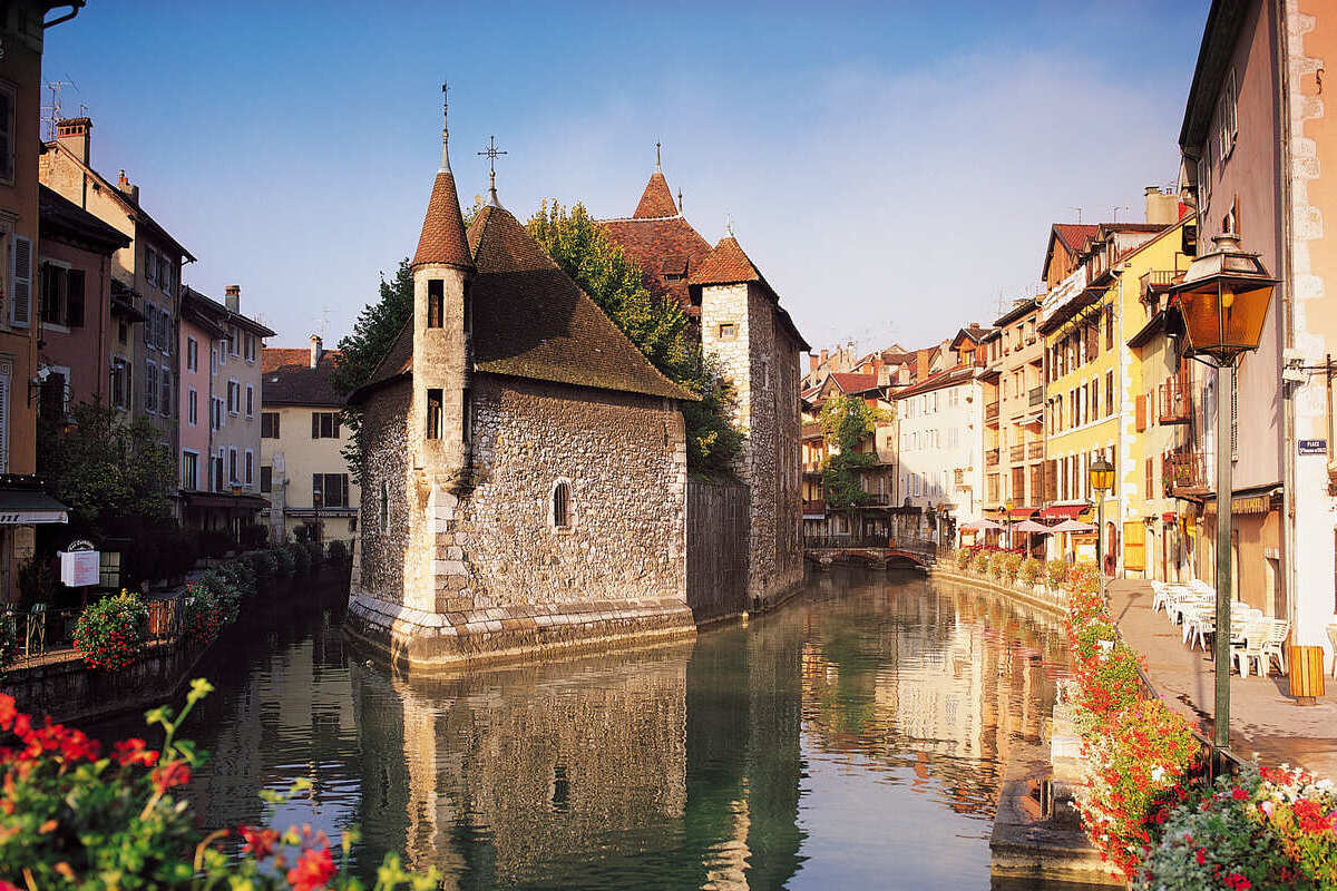 Canal principal à Annecy, France