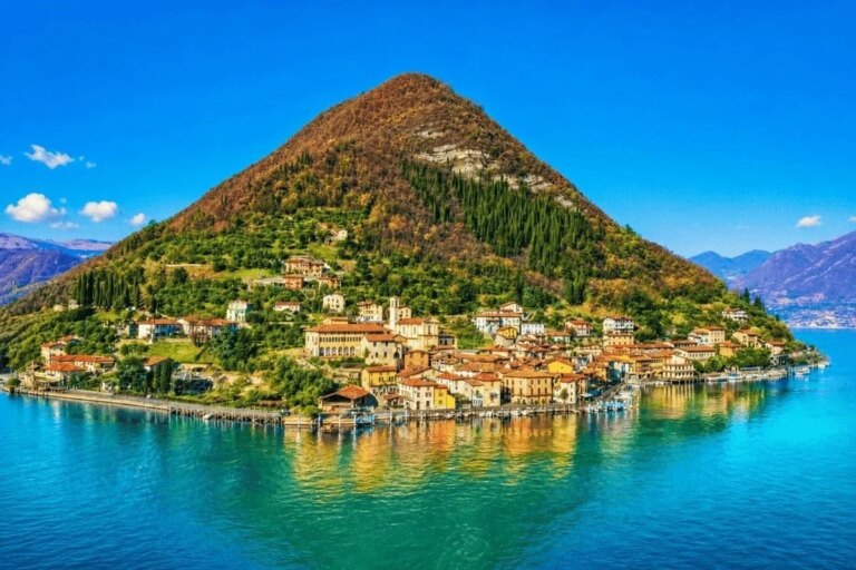 Cette ville insulaire sans voiture au milieu d&rsquo;un lac immaculé est le secret le mieux gardé d&rsquo;Italie