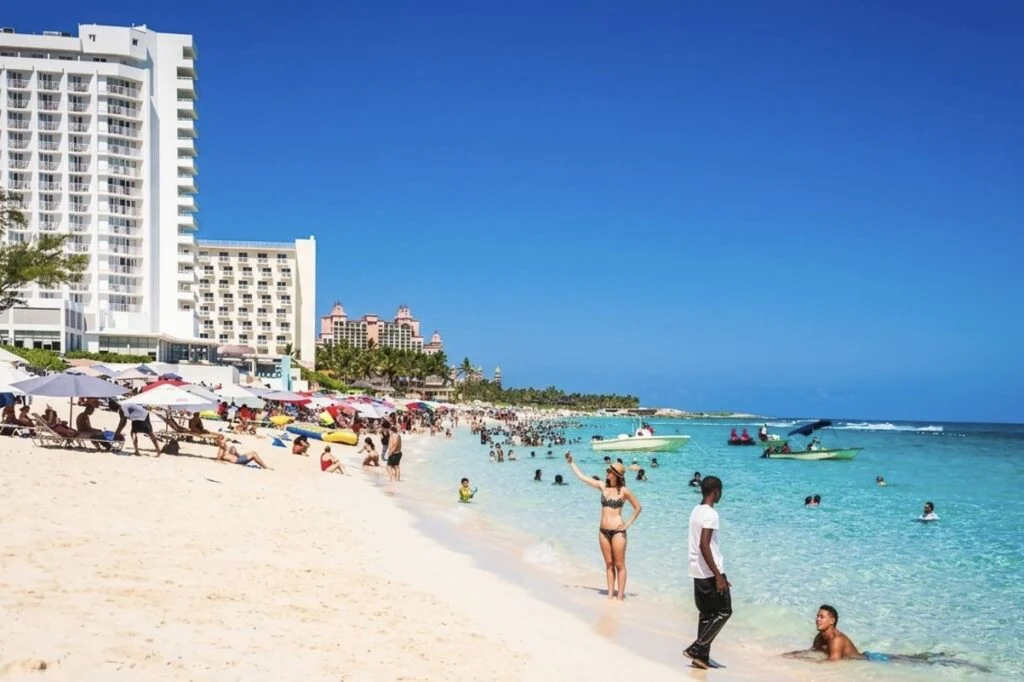 Le Département d'État américain met à jour ses avis aux voyageurs pour ces 11 destinations populaires cet automne