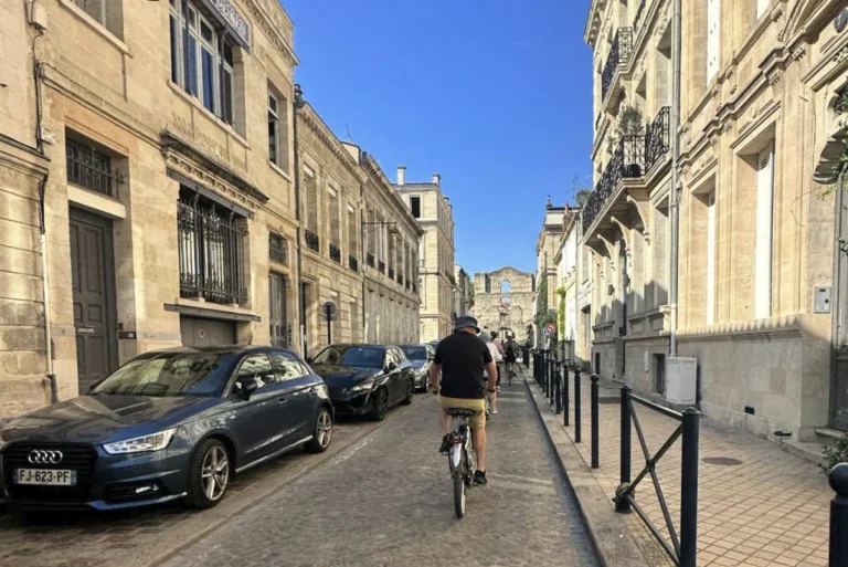 Les 10 principales destinations que les voyageurs américains réservent cet automne (8 sont en Europe !)