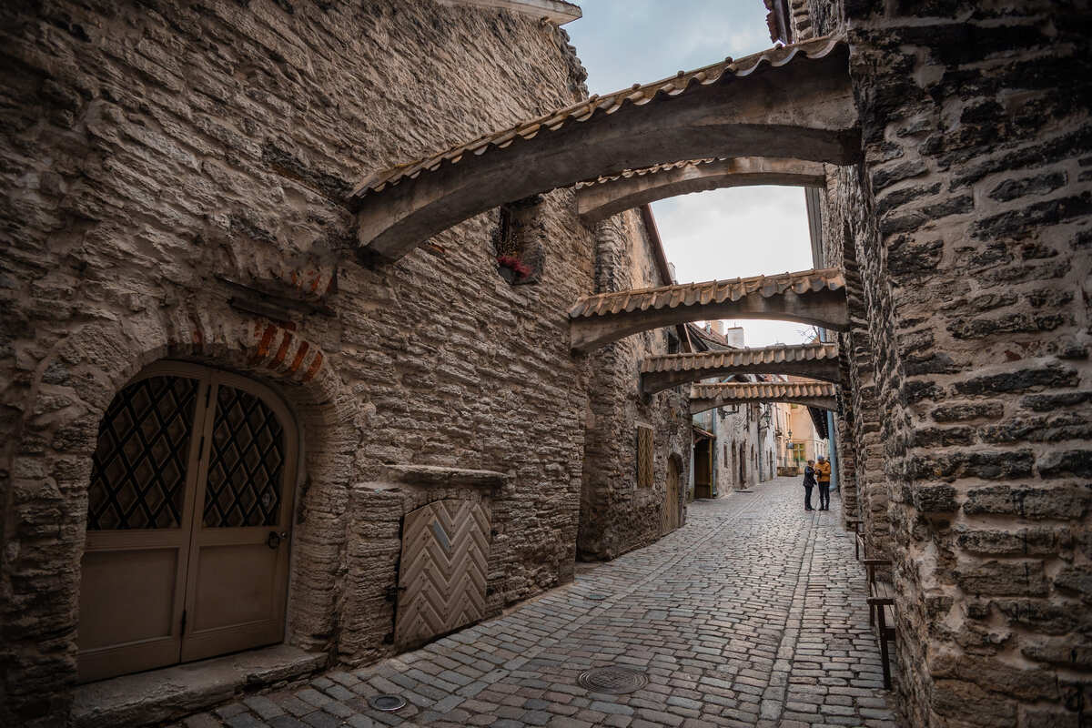 Passage Sainte-Catherine dans la vieille ville de Tallinn, Estonie